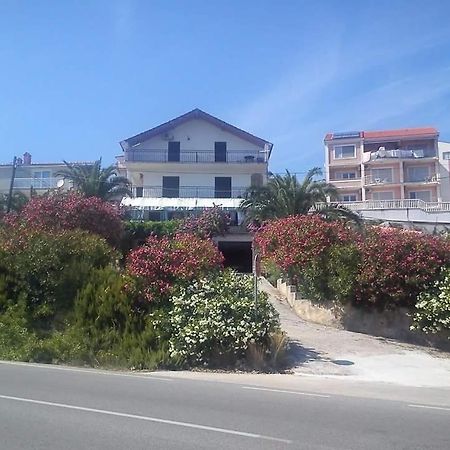 Apartmani Ruzmarin - Seget Donji, Trogir Ngoại thất bức ảnh