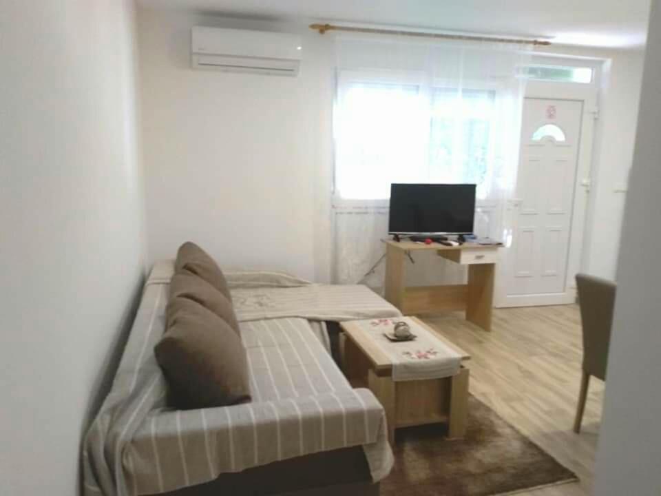 Apartmani Ruzmarin - Seget Donji, Trogir Ngoại thất bức ảnh