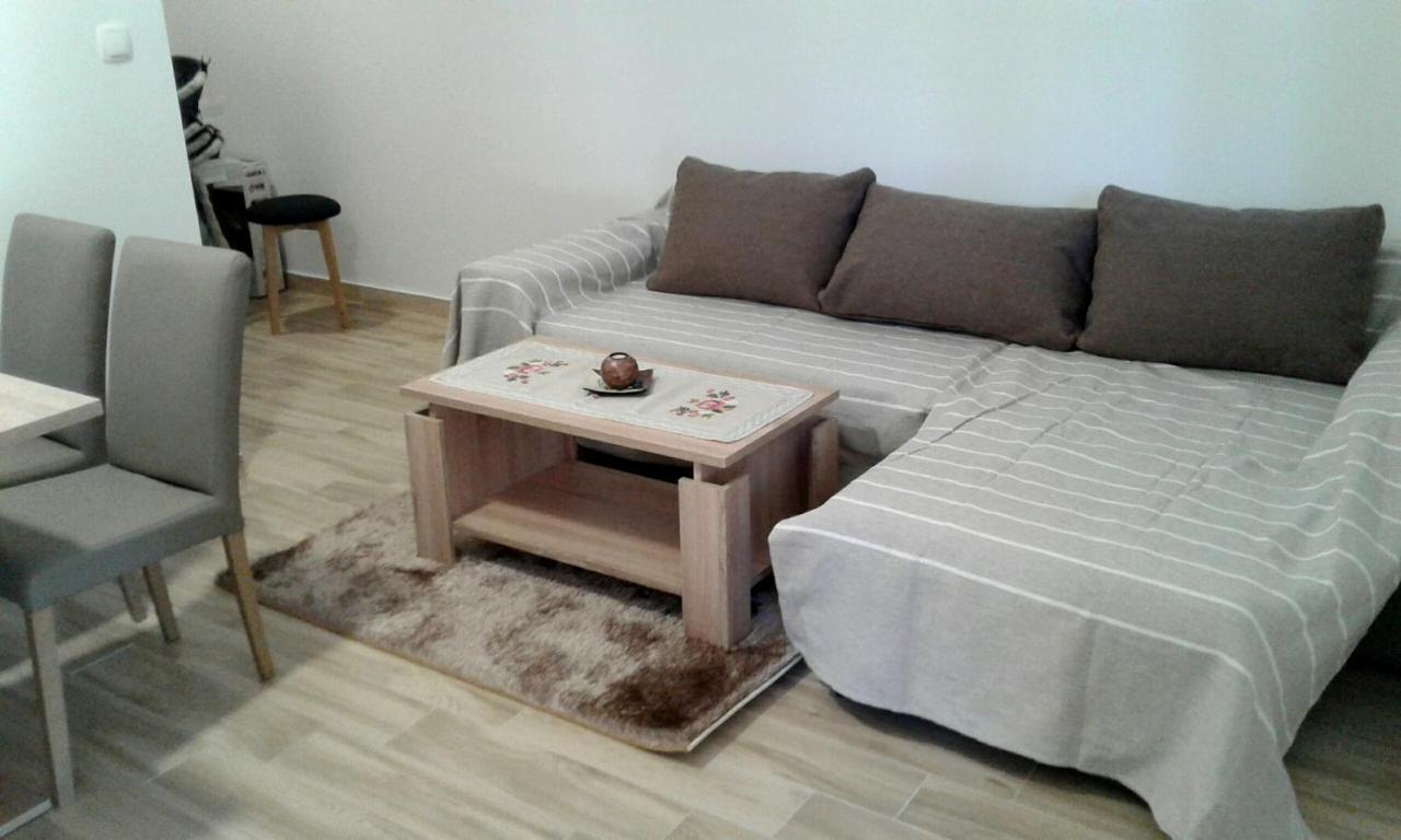 Apartmani Ruzmarin - Seget Donji, Trogir Ngoại thất bức ảnh