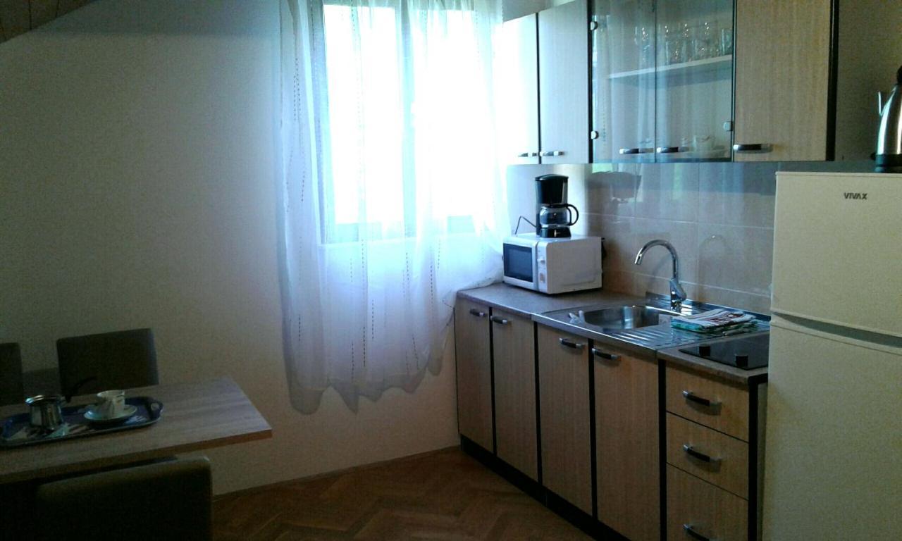 Apartmani Ruzmarin - Seget Donji, Trogir Ngoại thất bức ảnh