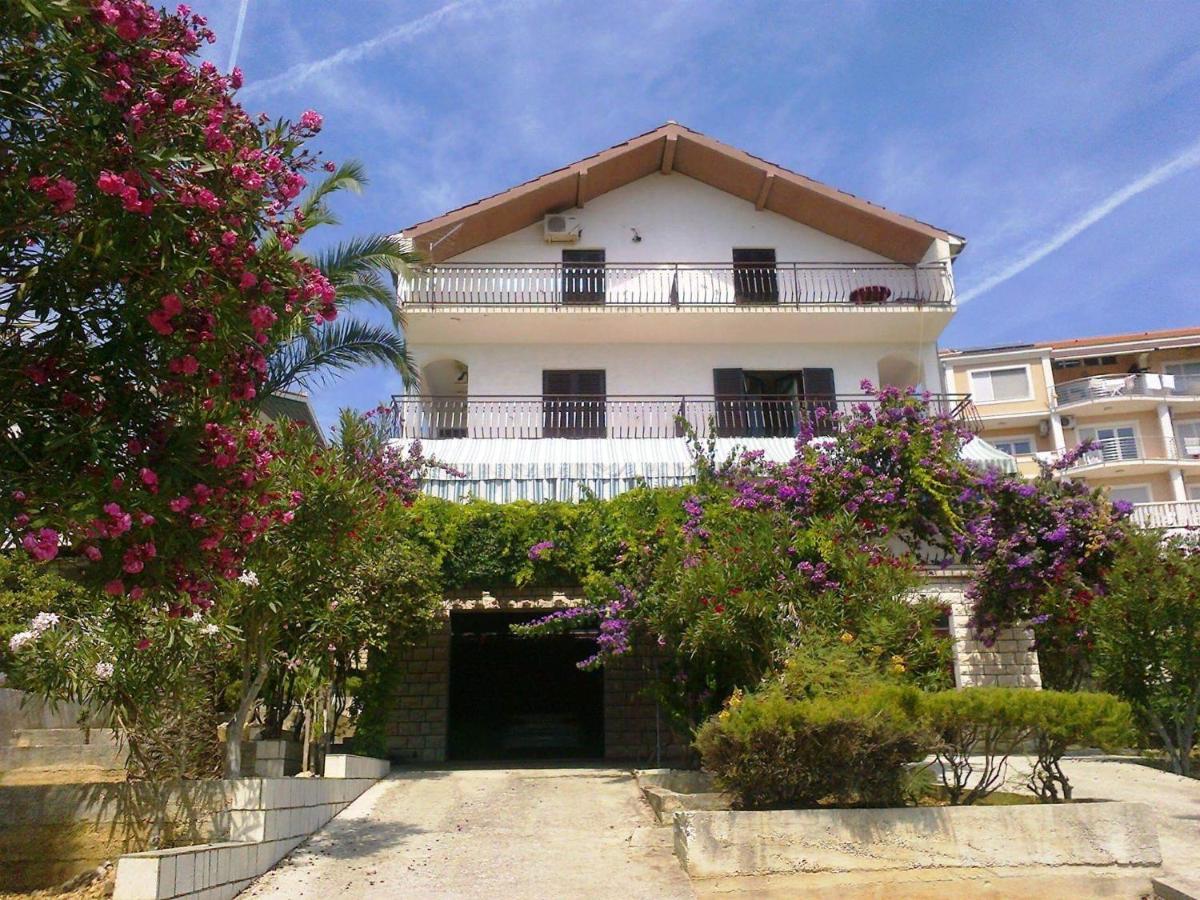 Apartmani Ruzmarin - Seget Donji, Trogir Ngoại thất bức ảnh